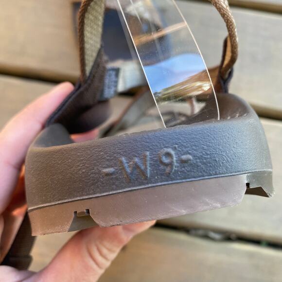 Chaco Vibram strappy adjustable sandals Women size 9 - Picture 7 of 9